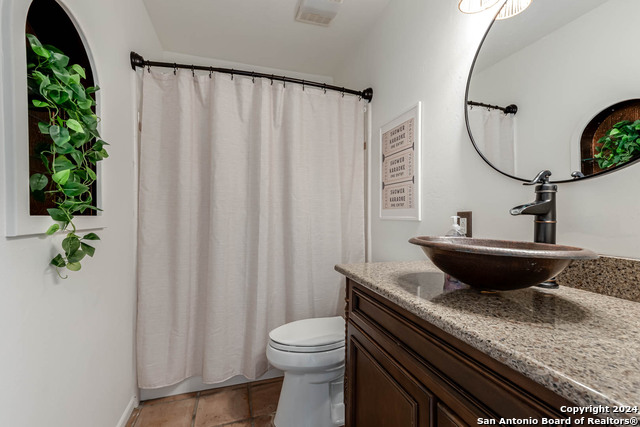 Image 25 of 44 For 1078-1081 Hillside View