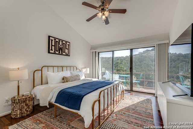 Image 28 of 44 For 1078-1081 Hillside View