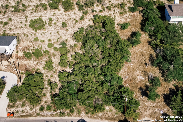 Image 2 of 8 For 354 Ledgeview Drive