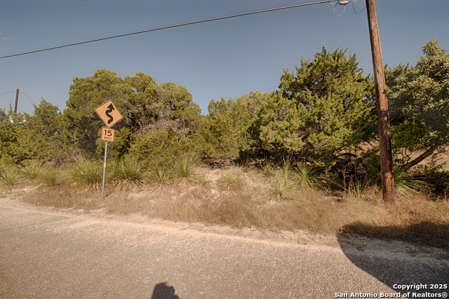 Image 4 of 8 For 354 Ledgeview Drive