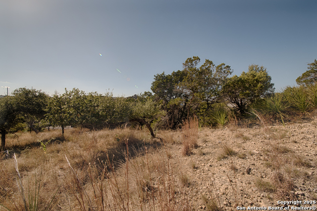 Image 7 of 8 For 354 Ledgeview Drive