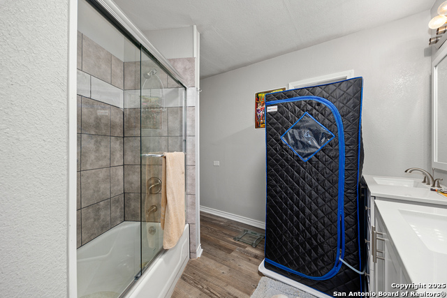 Image 10 of 30 For 425 Dreamland