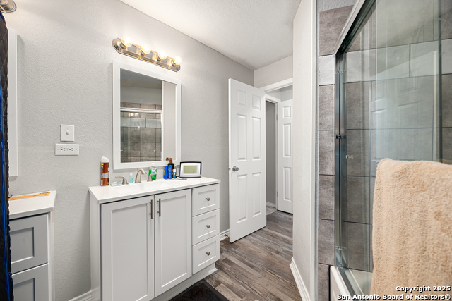 Image 12 of 30 For 425 Dreamland