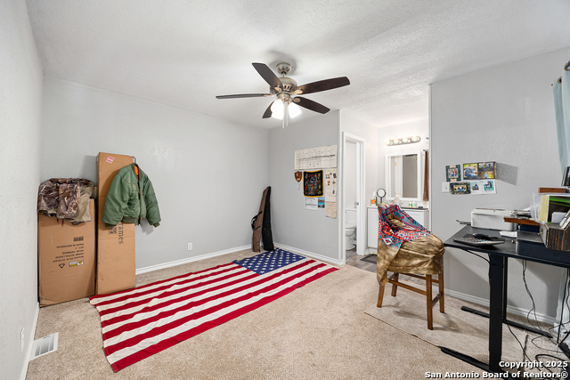 Image 14 of 30 For 425 Dreamland