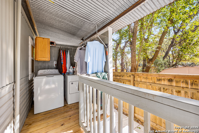 Image 21 of 30 For 425 Dreamland