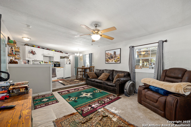 Image 6 of 30 For 425 Dreamland