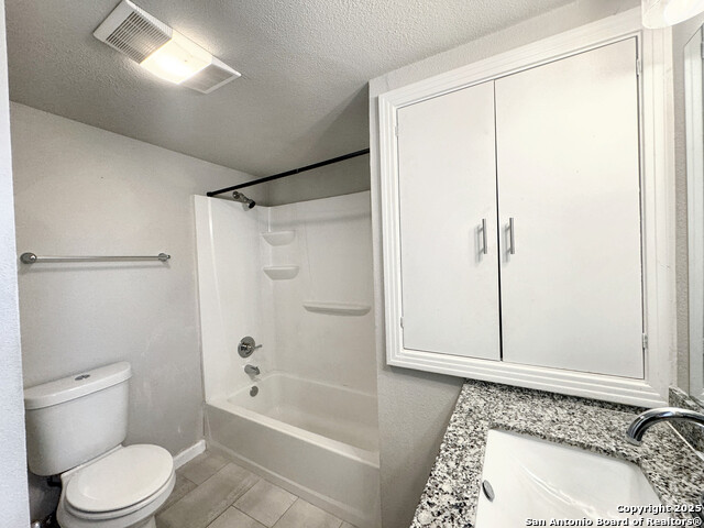 Image 12 of 22 For 740 Donaldson Ave B