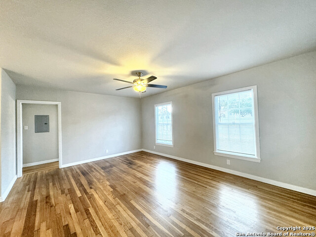 Image 2 of 22 For 740 Donaldson Ave B