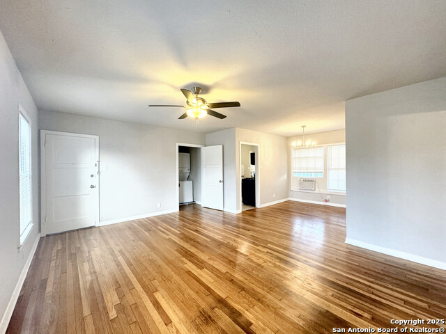 Image 4 of 22 For 740 Donaldson Ave B