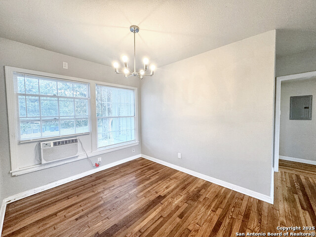 Image 5 of 22 For 740 Donaldson Ave B