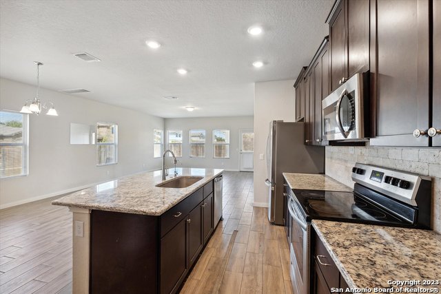 Image 16 of 39 For 7831 Sunrise Cay