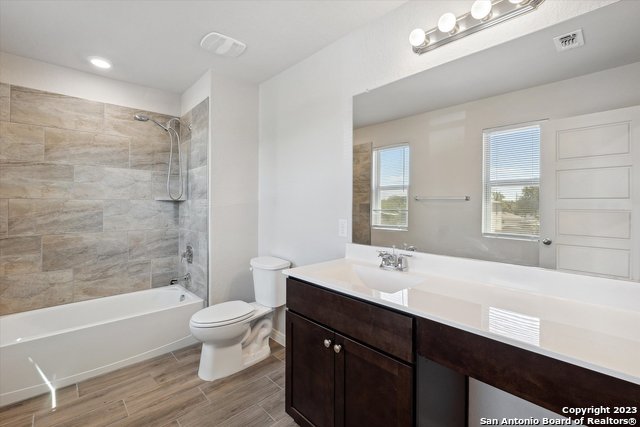 Image 29 of 39 For 7831 Sunrise Cay