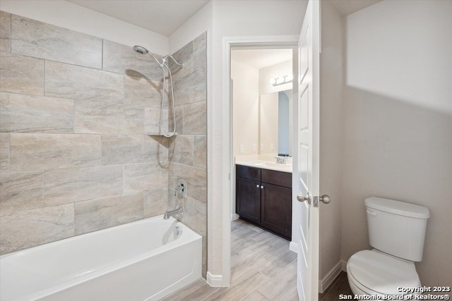 Image 33 of 39 For 7831 Sunrise Cay