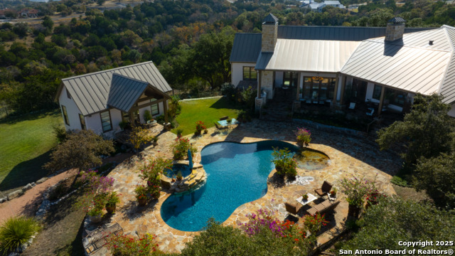 Image 2 of 49 For 165 Painted Sky