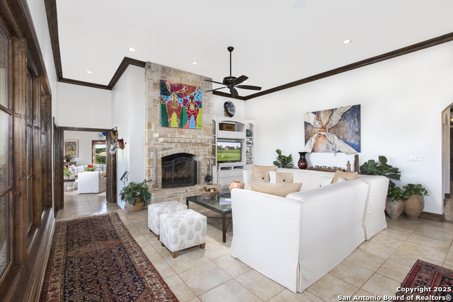 Image 36 of 49 For 165 Painted Sky