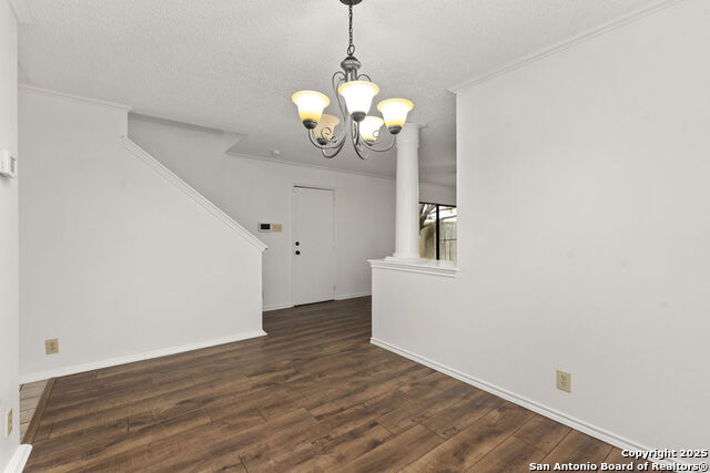 Image 11 of 41 For 5007 Kenton Trace