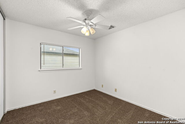 Image 27 of 41 For 5007 Kenton Trace