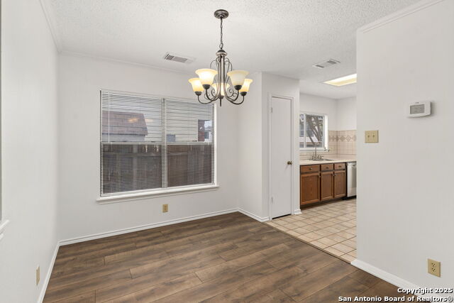 Image 9 of 41 For 5007 Kenton Trace