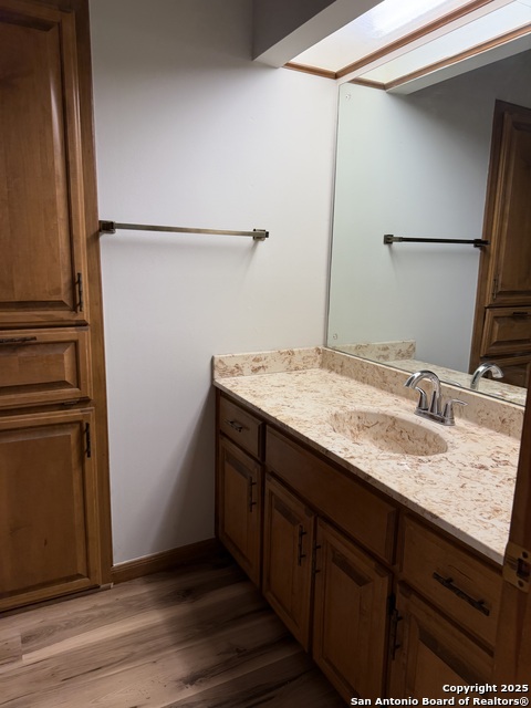 Image 15 of 17 For 13311 Barnsbury Sq