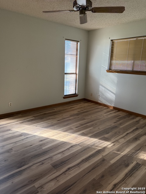 Image 16 of 17 For 13311 Barnsbury Sq