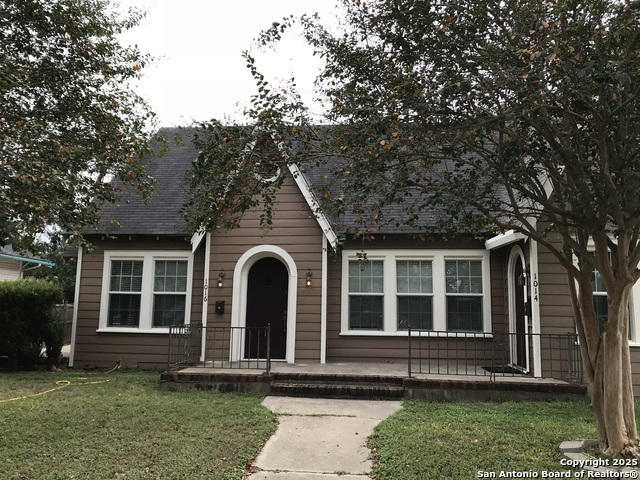 Image 2 of 9 For 1014 Bailey  1016