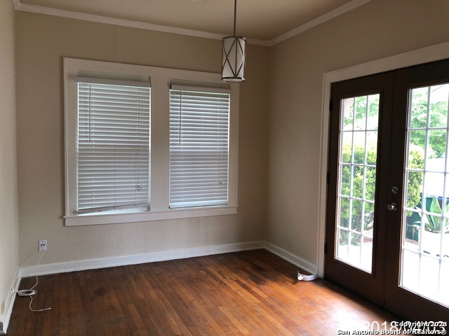 Image 5 of 9 For 1014 Bailey  1016