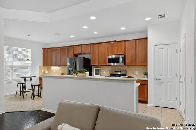 Image 10 of 33 For 1503 Alpine Pond