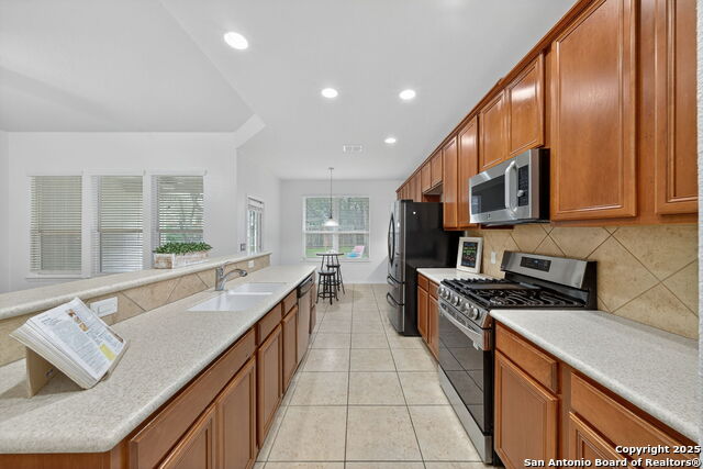 Image 11 of 33 For 1503 Alpine Pond