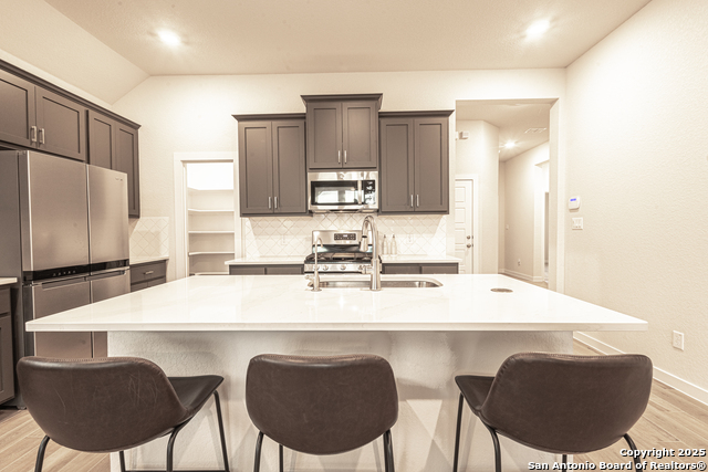 Image 12 of 36 For 1516 Spechts