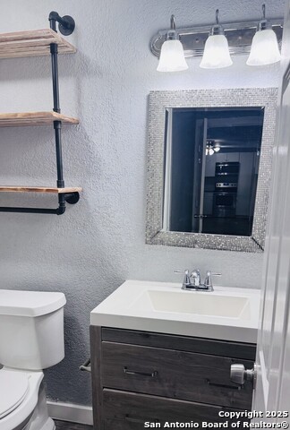 Image 12 of 15 For 248 Clifford Ct 102