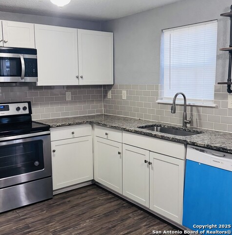 Image 3 of 15 For 248 Clifford Ct 102