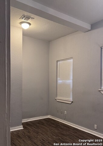 Image 6 of 15 For 248 Clifford Ct 102