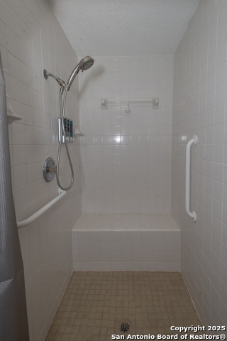 Image 21 of 44 For 611 Brunswick