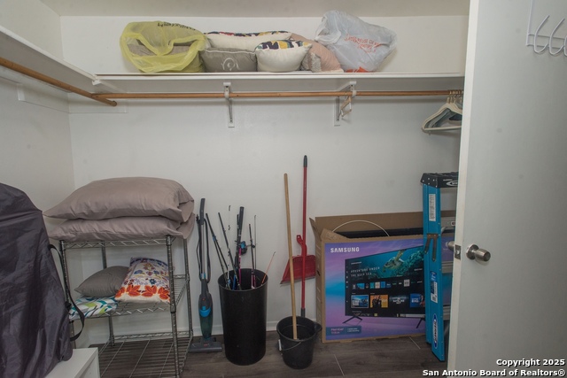 Image 22 of 44 For 611 Brunswick