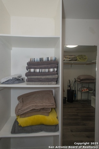 Image 23 of 44 For 611 Brunswick