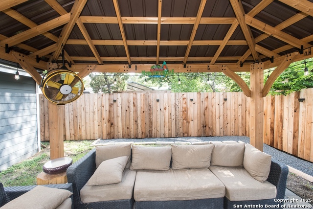 Image 41 of 44 For 611 Brunswick