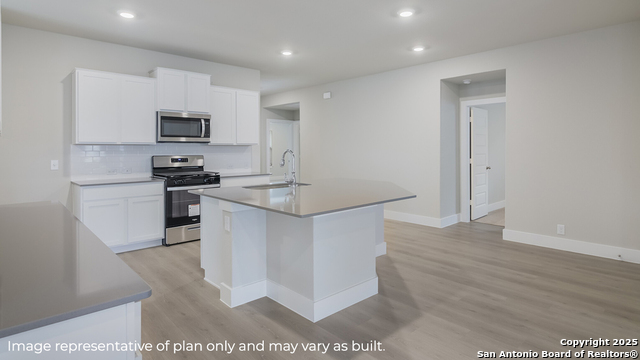 Image 7 of 28 For 20915 Stonework Spur