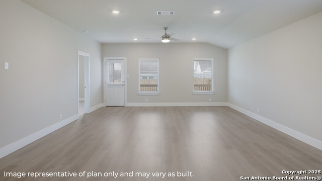 Image 8 of 28 For 20915 Stonework Spur