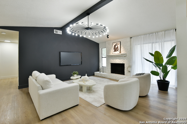 Image 2 of 14 For 7947 Airflight