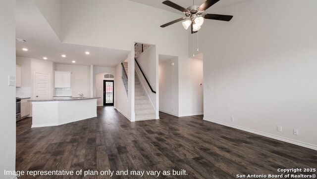 Image 11 of 28 For 21003 Stonework Spur