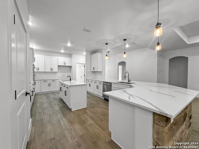 Image 6 of 19 For 111 Jesse Stiff S