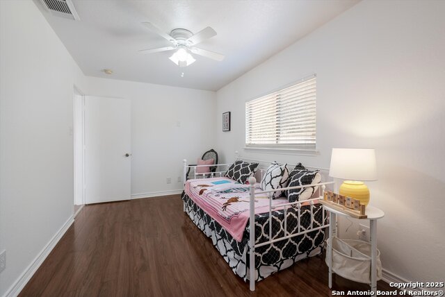 Image 26 of 31 For 6630 Eastern Clouds