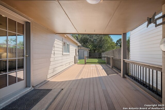 Image 27 of 31 For 6630 Eastern Clouds