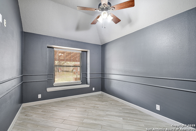 Image 21 of 31 For 9479 Camino Venado