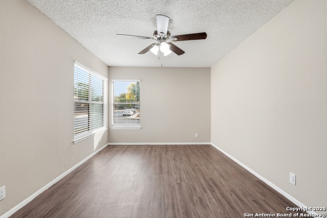 Image 26 of 34 For 6914 Country Dawn