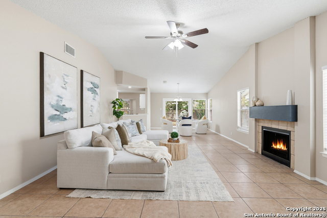 Image 5 of 34 For 6914 Country Dawn