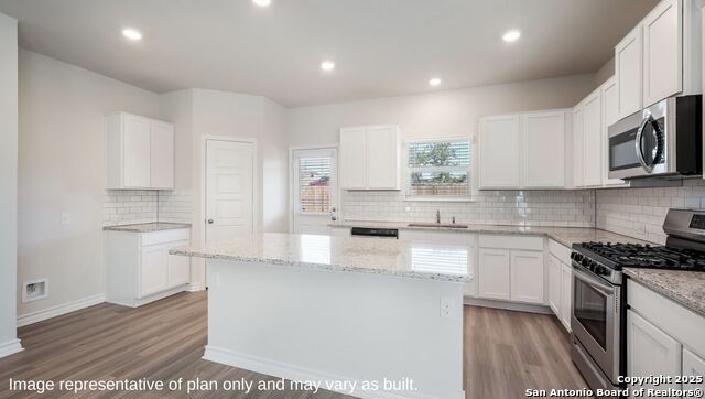 Image 11 of 31 For 20919 Stonework Spur