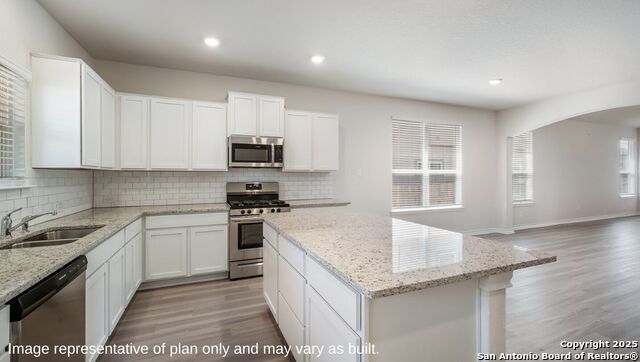 Image 13 of 31 For 20919 Stonework Spur