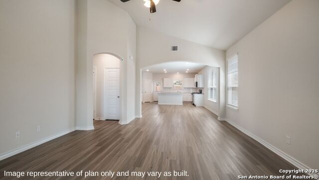 Image 4 of 31 For 20919 Stonework Spur