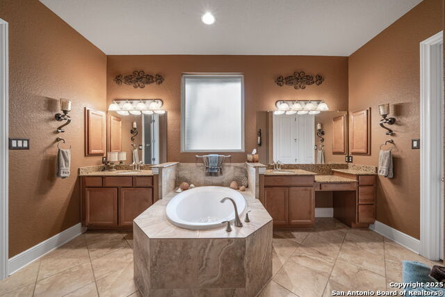 Listing photo id 25 for 28918 Bearcat